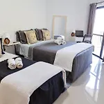 Praia Ha 5Min A Pe! Varanda Alta Com Vista! Piscina, Academia, Portaria 24Hrs, Shopping Ao Lado!